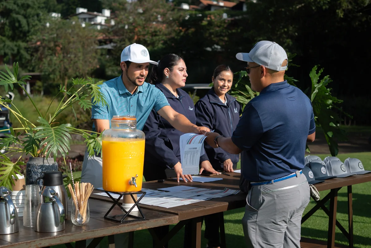 Recepción de jugadores en Club de Golf Avándaro